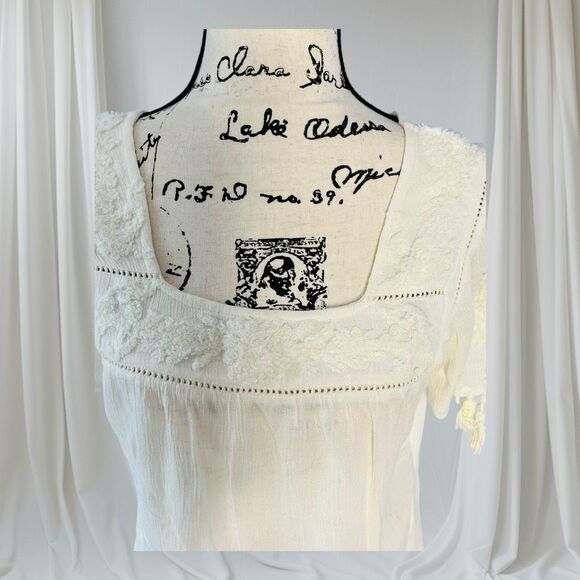 Magazine Peasant Cream Crochet Square Neck Short Sleeve Top Women’s Medium NWT - Picture 2 of 10